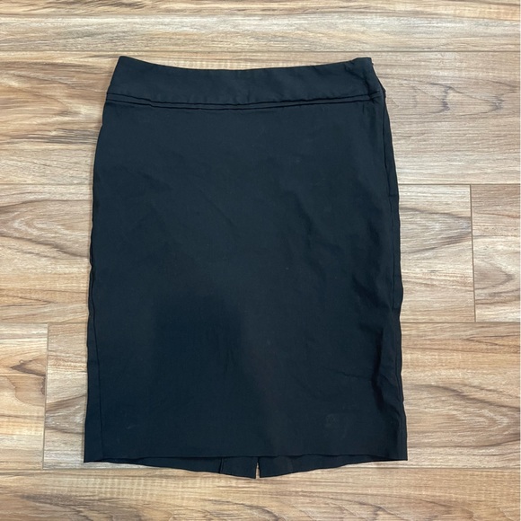 The Limited Dresses & Skirts - The Limited 0 Pencil Skirt